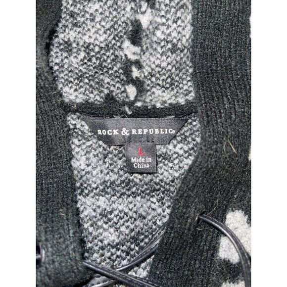 Rock Republic Hooded V-Neck Animal Leopard Print Sweater Size XL - Picture 12 of 15